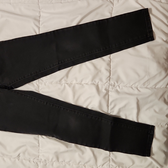 💥 3/$15 - Girls Black Wash Denim Jegging size 10 - Picture 3 of 7